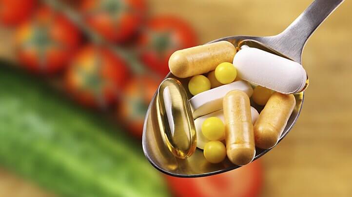 5 loại Supp hàng đầu mà ai cũng nên dùng - hypothyroidism vitamins 722x406 1