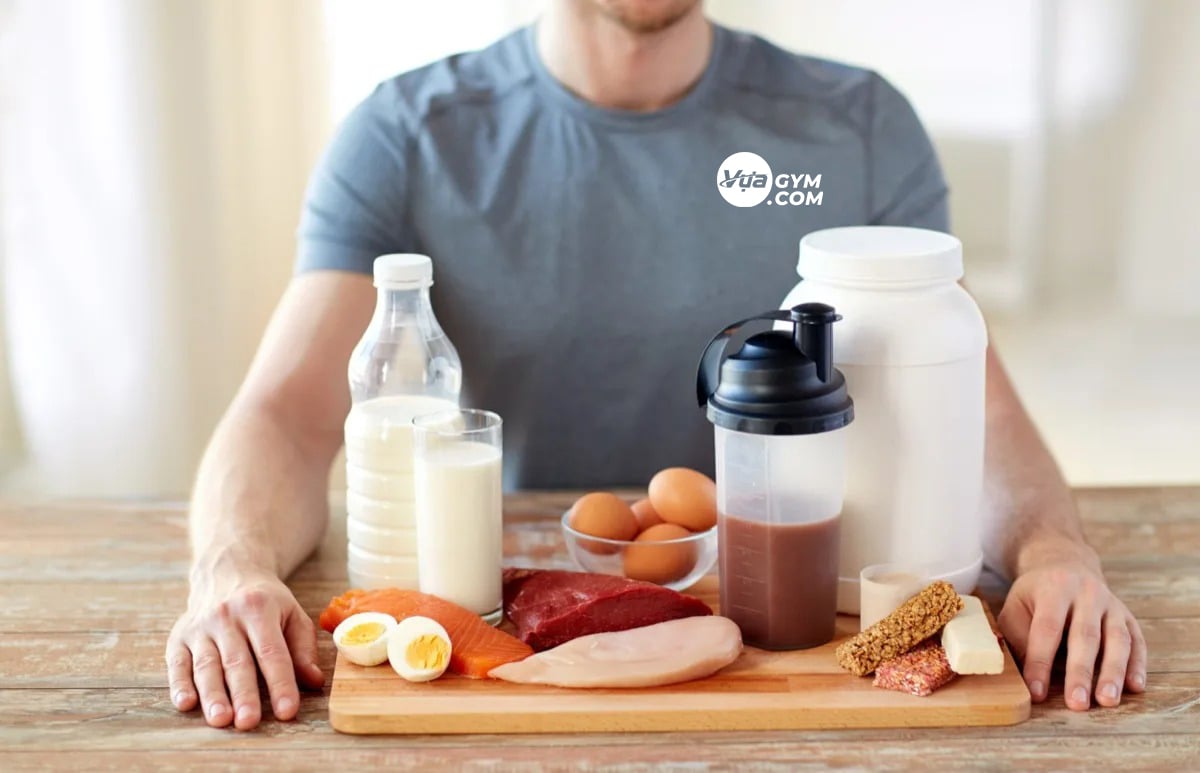 Whey Protein có ảnh hưởng đến gan không? - man healthy food diet eggs prote